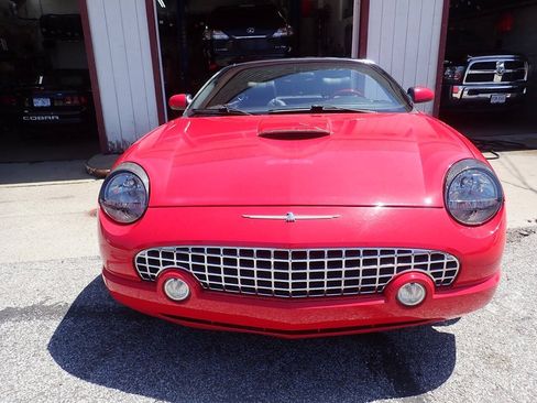 Used 2003 Ford Thunderbird RWD image 3