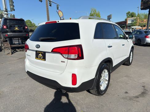Used 2014 Kia Sorento LX AWD/4WD image 7