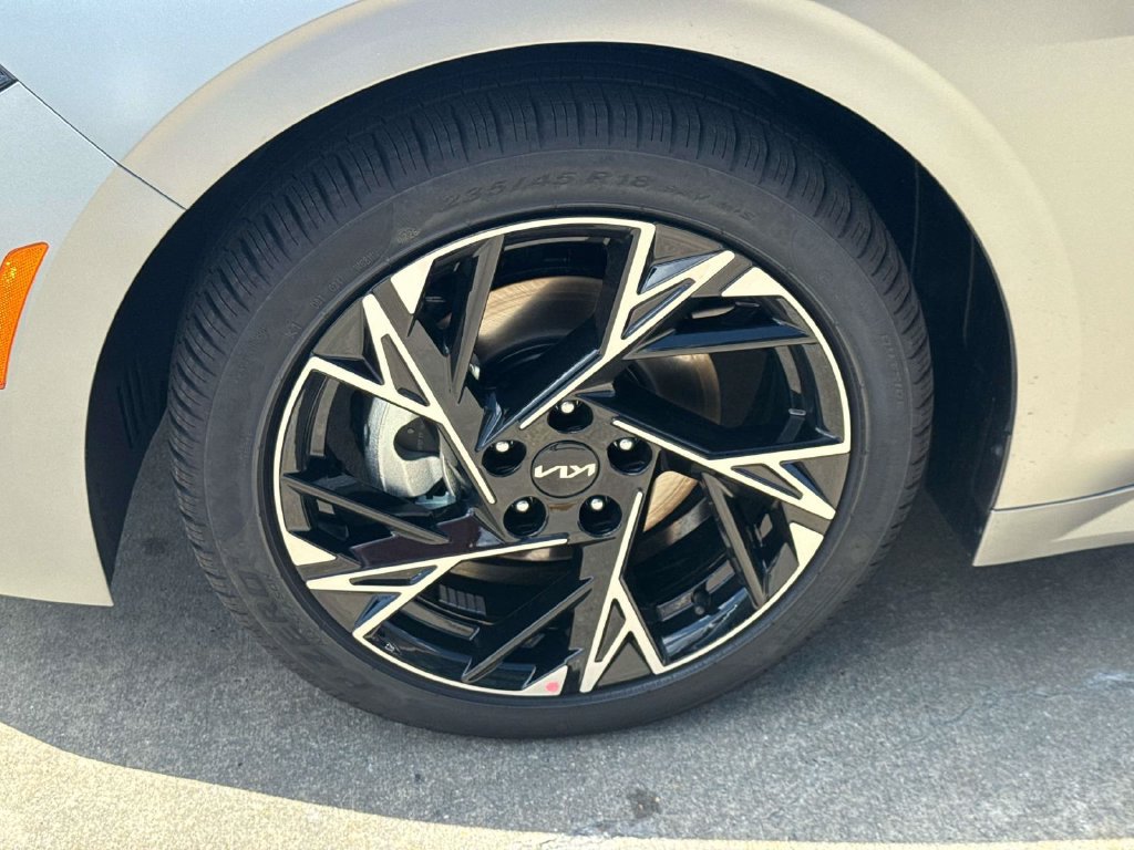 New 2026 Kia K5 GT-Line FWD image 4
