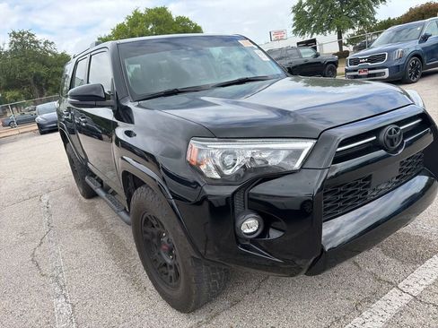 Used 2023 Toyota 4Runner SR5 Premium w/ Moonroof Package image 3