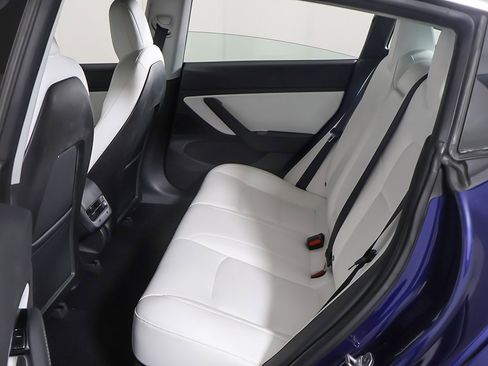 Used 2018 Tesla Model 3 Mid Range image 31