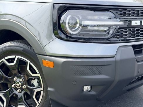 Used 2025 Ford Bronco Sport Outer Banks w/ Outer Banks Tech Package+ AWD/4WD image 2