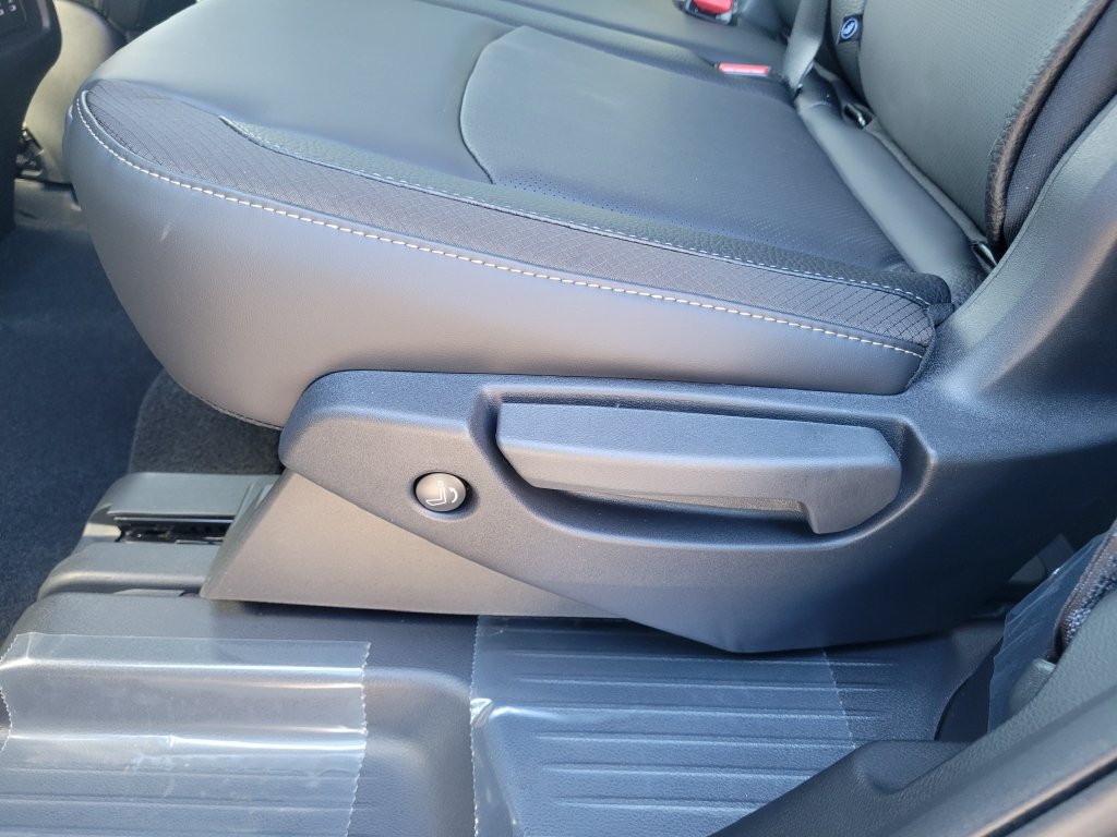 New 2026 Nissan Pathfinder SL AWD/4WD image 30