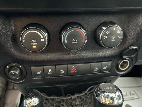 Used 2014 Jeep Wrangler Unlimited Sahara w/ Dual Top Group image 23