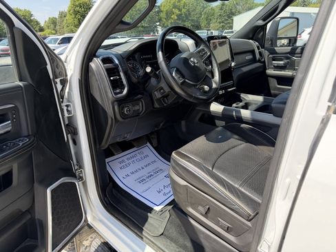 Used 2023 RAM 2500 Laramie w/ Night Edition AWD/4WD image 11