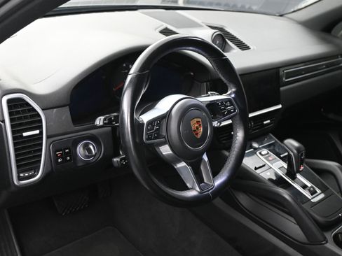 Certified 2019 Porsche Cayenne image 5