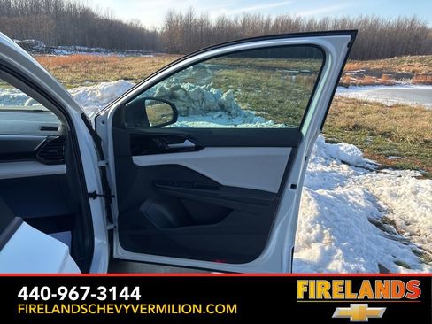 Used 2025 Volkswagen Taos S image 26