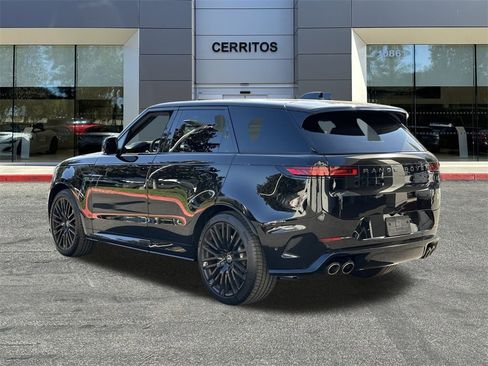 Used 2024 Land Rover Range Rover Sport image 7