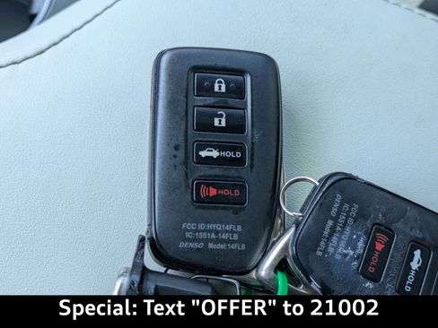 Used 2022 Lexus IS 350 F Sport RWD image 33