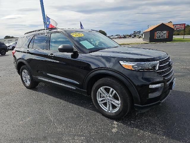 Used 2024 Ford Explorer XLT w/ Equipment Group 202A AWD/4WD image 10