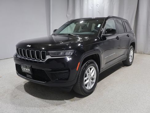 Certified 2024 Jeep Grand Cherokee Laredo X w/ Luxury Tech Group I AWD/4WD image 7