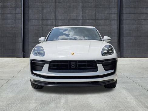 Certified 2023 Porsche Macan AWD/4WD image 9