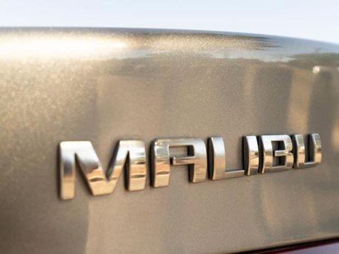 Used 2023 Chevrolet Malibu LT image 40