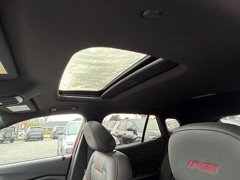 New 2026 Chevrolet Trax RS w/ Sunroof Package FWD image 3
