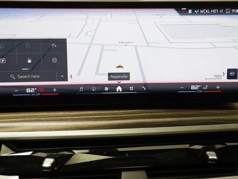 Certified 2025 BMW X7 M60i image 11