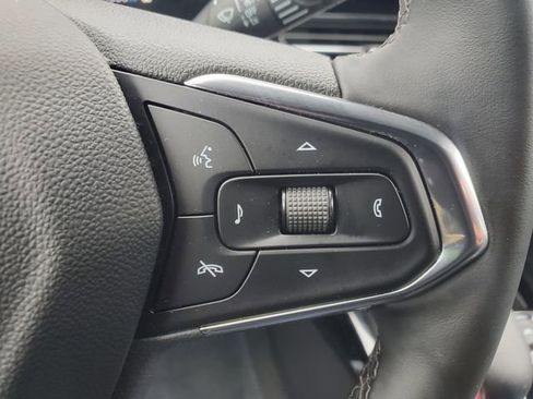 Certified 2025 Chevrolet Trax LT w/ Driver Confidence Package image 24