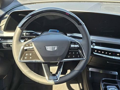 New 2026 Cadillac Lyriq Luxury image 16