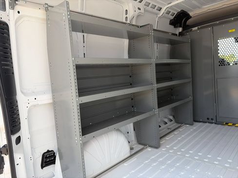 Used 2025 RAM ProMaster 2500 w/ Convenience Group FWD image 12