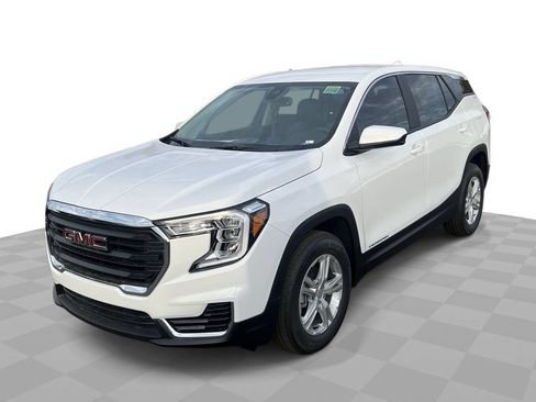 Used 2024 GMC Terrain SLE FWD image 1