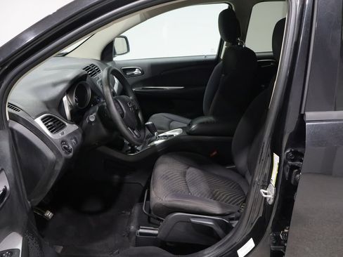 Used 2013 Dodge Journey SXT FWD image 11