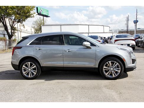 Used 2025 Cadillac XT5 Premium Luxury w/ LPO, Floor Liner Package image 8