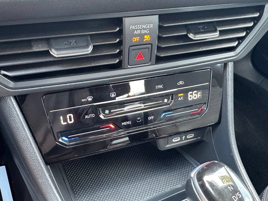 Used 2025 Volkswagen Jetta S FWD image 25