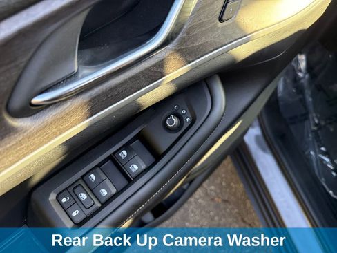 Used 2024 Jeep Grand Cherokee L Limited w/ Luxury Tech Group II image 15