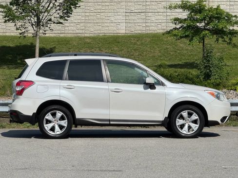 Used 2014 Subaru Forester 2.5i Limited AWD/4WD image 5