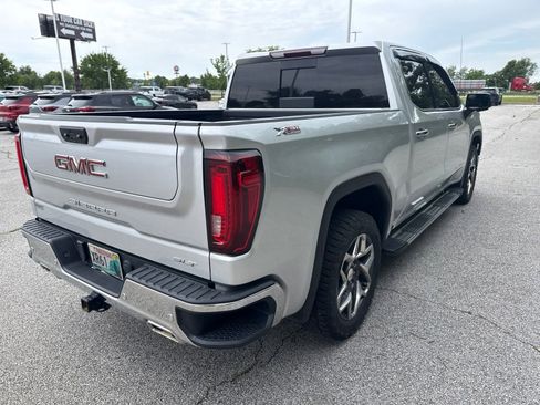 Used 2022 GMC Sierra 1500 SLT w/ SLT Premium Plus Package AWD/4WD image 10