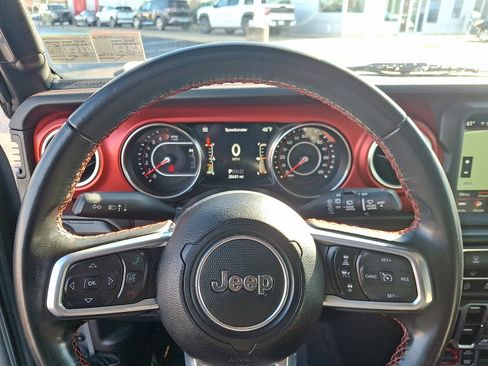 Used 2022 Jeep Wrangler Unlimited Rubicon w/ Xtreme Recon 35" Tire Package image 19