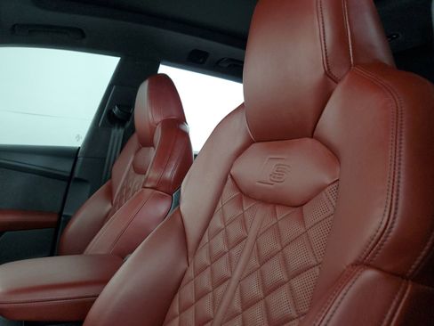 Certified 2024 Audi SQ8 Prestige image 29