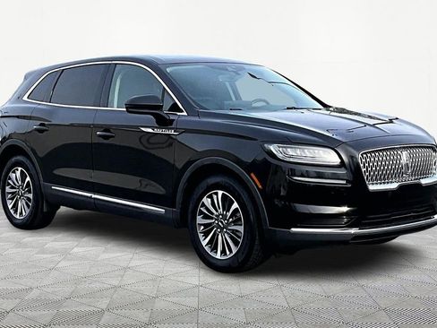 Used 2022 Lincoln Nautilus Reserve image 2