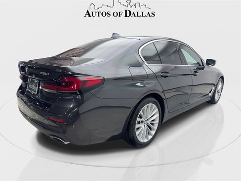 Used 2022 BMW 530i w/ Premium Package image 6