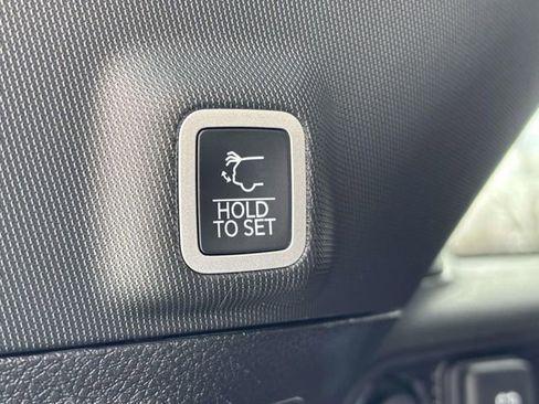New 2026 Jeep Grand Cherokee Altitude AWD/4WD image 34