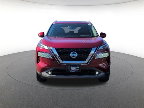 Used 2021 Nissan Rogue SL w/ Premium Package image 2