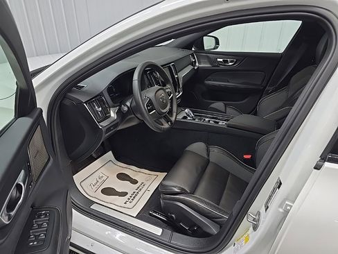 Used 2024 Volvo S60 B5 Plus w/ Climate Package image 30