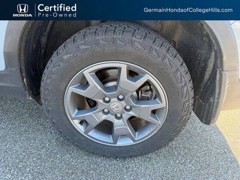 Used 2024 Honda Passport TrailSport image 10