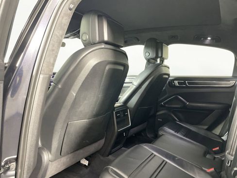 Used 2021 Porsche Cayenne GTS image 25