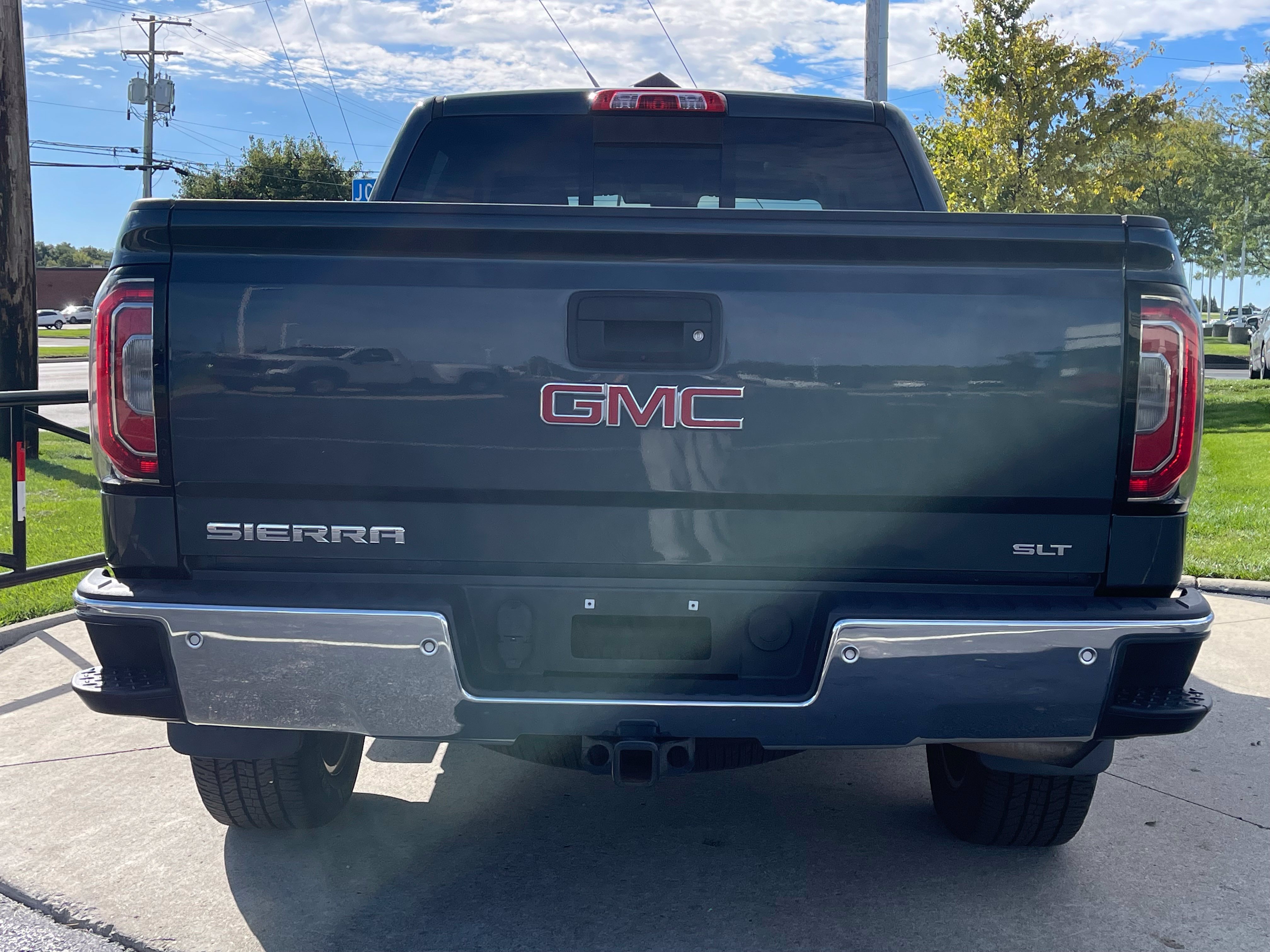 Used 2017 GMC Sierra 1500 SLT AWD/4WD image 6