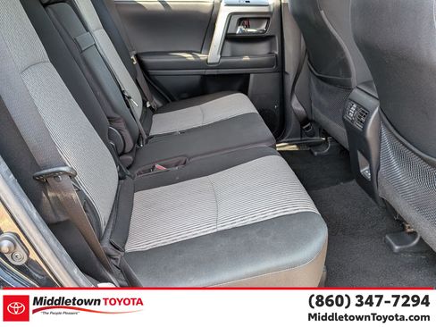 Certified 2024 Toyota 4Runner SR5 AWD/4WD image 33