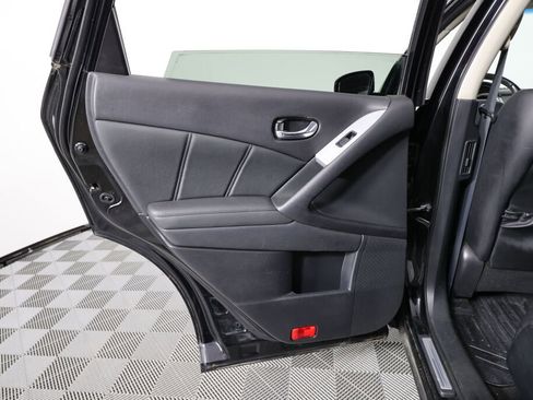 Used 2011 Nissan Murano SL w/ Navigation Pkg image 16