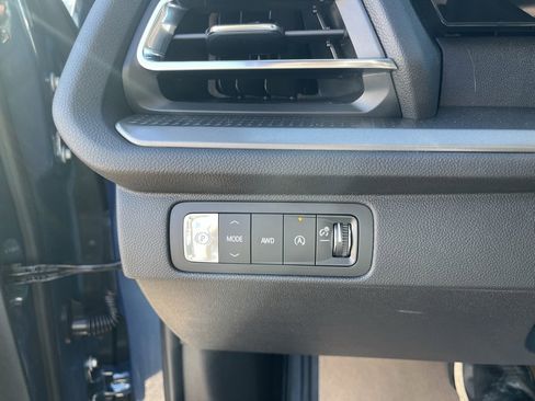 New 2026 Chevrolet Traverse LT image 13