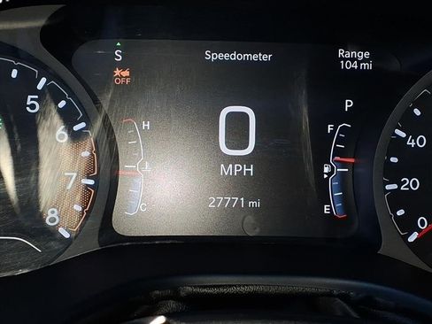 Used 2024 Jeep Compass Limited image 25