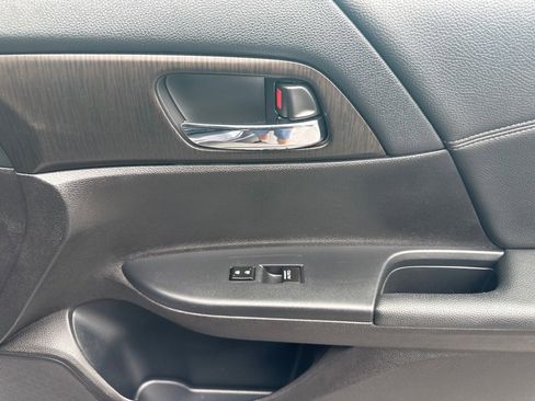 Used 2014 Honda Accord EX-L image 11