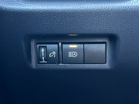 Used 2020 Toyota RAV4 LE w/ All Weather Liner Package AWD/4WD image 29