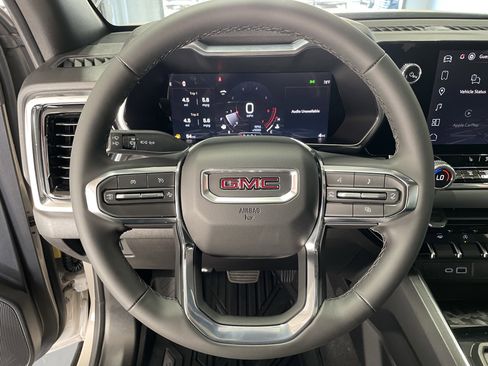 New 2026 GMC Canyon Elevation w/ Convenience Package image 16