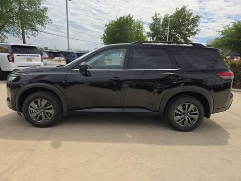 New 2026 Nissan Pathfinder SV FWD image 6