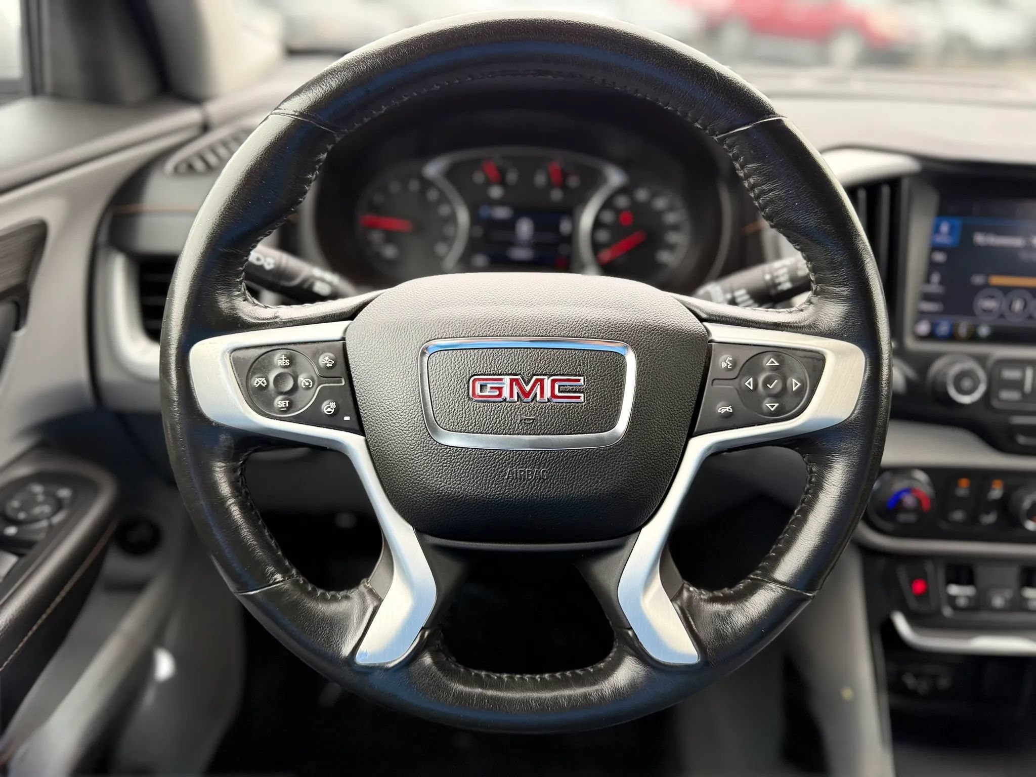 Used 2018 GMC Terrain SLT w/ Preferred Package FWD image 16