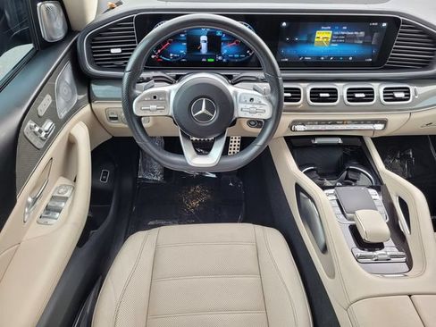 Used 2021 Mercedes-Benz GLS 580 4MATIC image 16