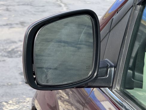 Used 2020 Dodge Grand Caravan SXT image 11